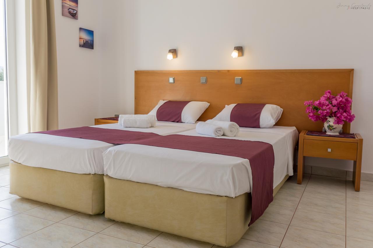 Sotirios Apartments Kárpathos Eksteriør bilde